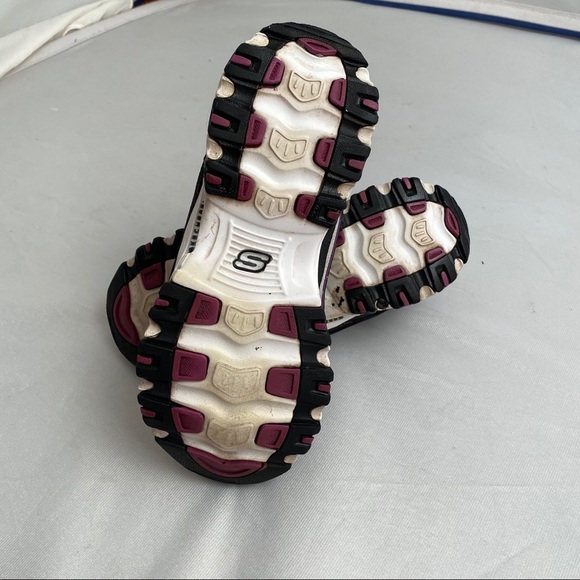 Skechers D’Lites black and purple slip on sneakers 10 - Picture 6 of 6